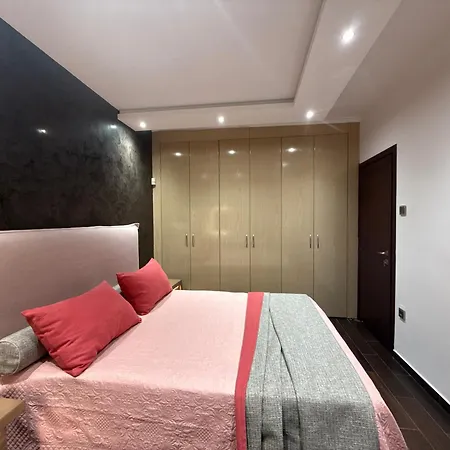 Aphrodites House Upon White Tower Apartment
