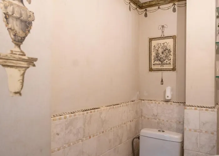 公寓 Aphrodites House Upon White Tower *